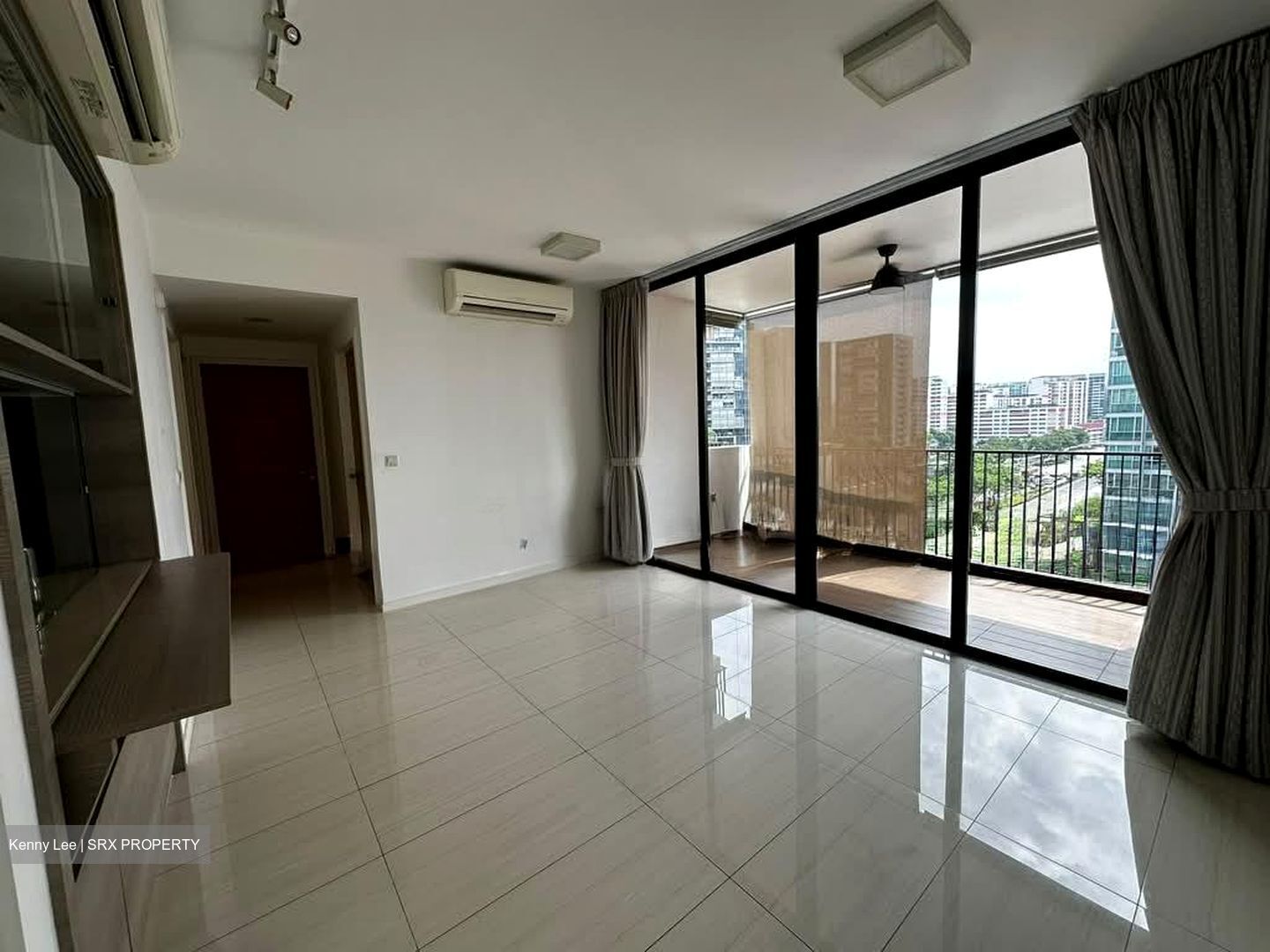 Sant Ritz (D13), Condominium #587063001